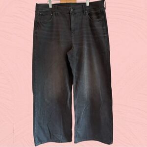 American Eagle low rise skater Jean in black wide leg